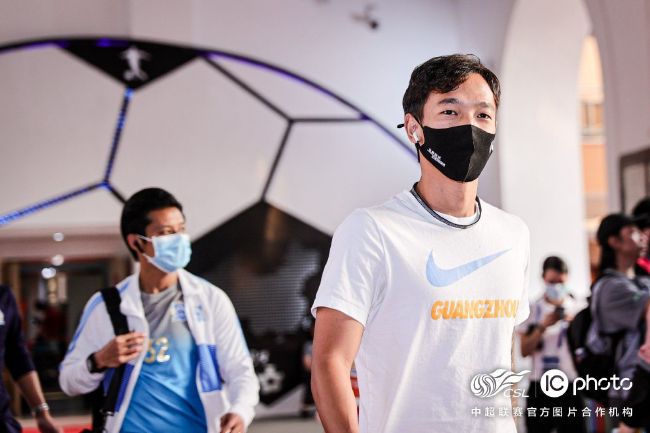“德弗赖和桑切斯恢复进展顺利，预计明天就可以恢复合练。